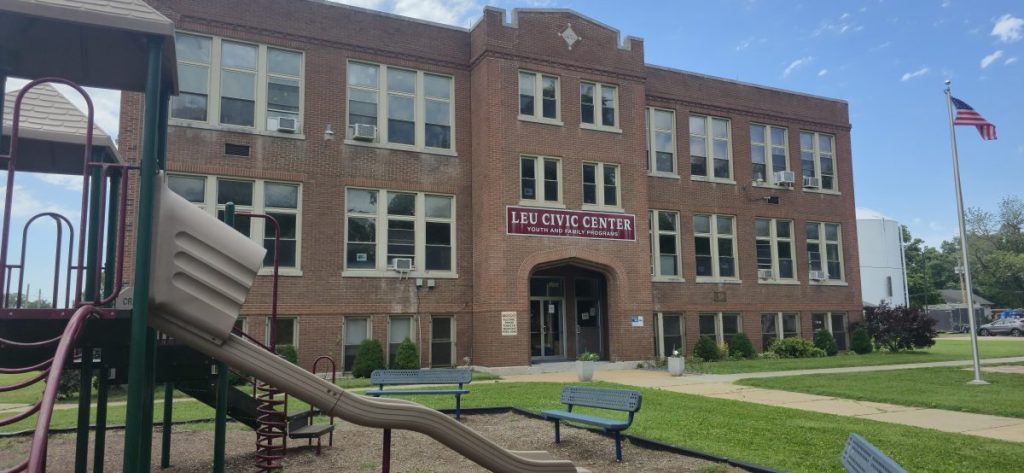 Leu Civic Center Building at 213 N Market St, Mascoutah, IL